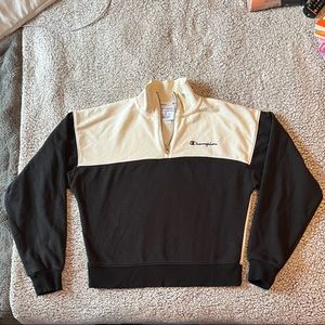 Champion Pullover - Size XSmall